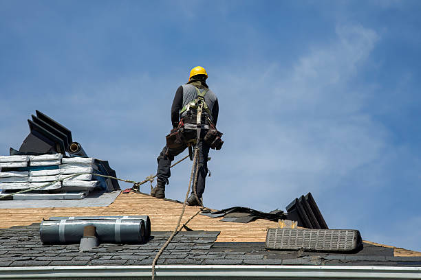 Professional Gutter Installation technician working in Amo, IN